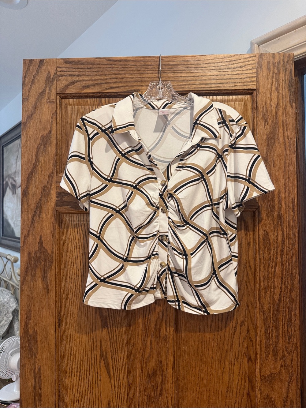 Woven Wave Short-Sleeve Button Front Top - Cream/Black/Brown